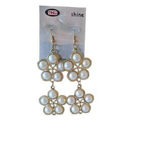 Six pair large pearl drop earrings Nwt